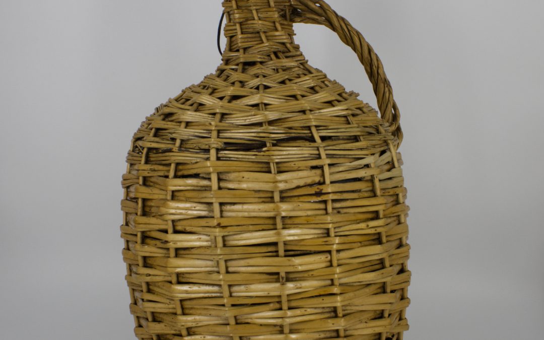 Dame-jeanne en osier | Wicker demijohn | Pu’tai